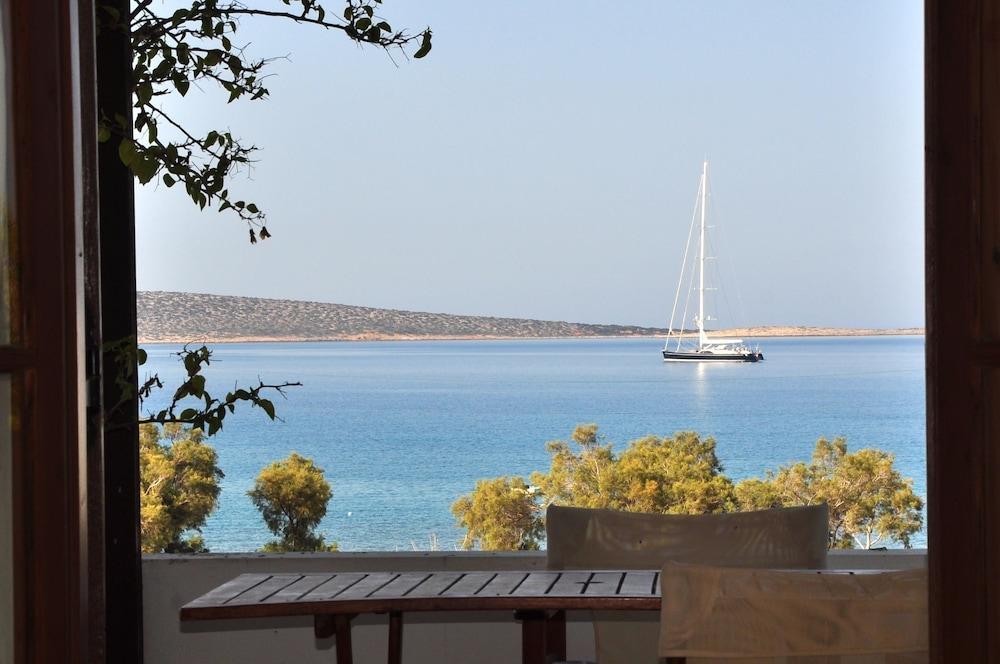 Michalis Apartments Near The Beaches With Sea View Páros 外观 照片