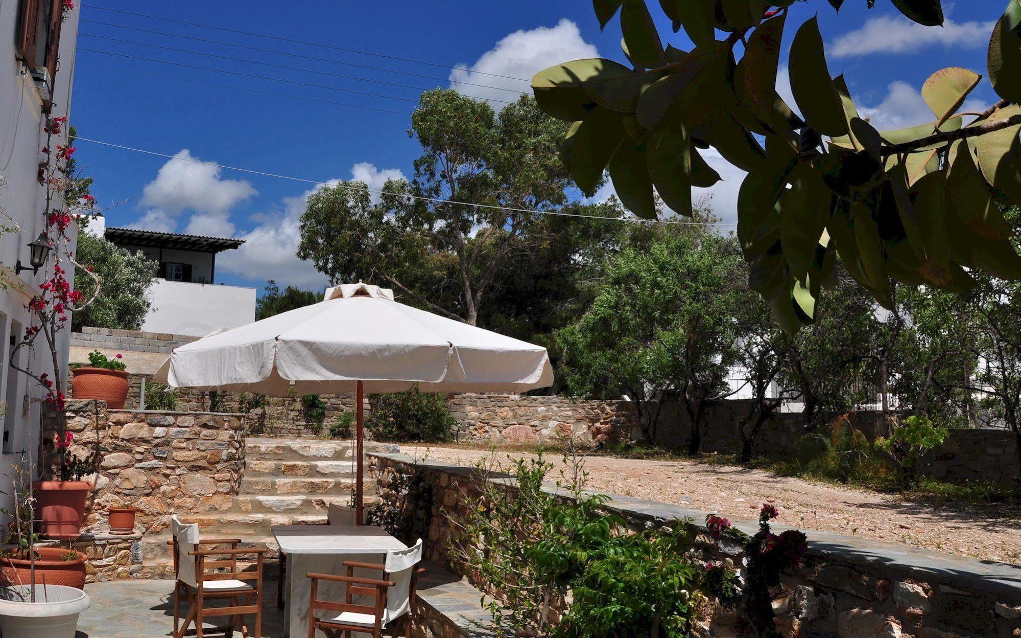 Michalis Apartments Near The Beaches With Sea View Páros 外观 照片